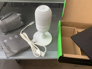 Razer Seiren Mini V3 (2 foto / 2)