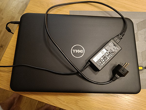 Notebook Dell 17,3" Intel Core I3 2,16GHz/4Gb/512Gb HDD (1 foto / 3)