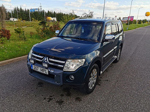 Mitsubishi Pajero 3.2 125kw (2 foto / 9)