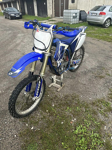 Ямаха YZ450F (2 фото из 4)