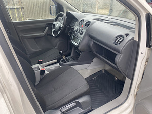 Vw caddy 1.9 77kw (6 foto / 8)