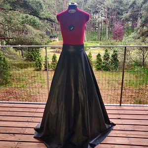 Fantaastiline lendlev nahkseelik Soodustus 170€ UUS S-L (9 foto / 9)