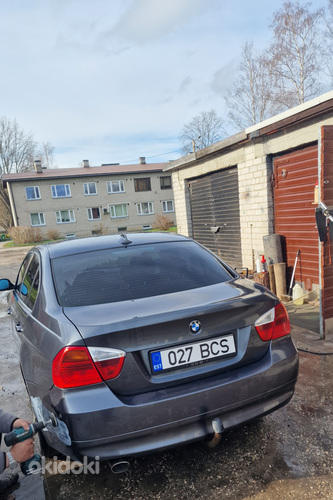 BMW 320D 2.0 120кВ (фото #10)