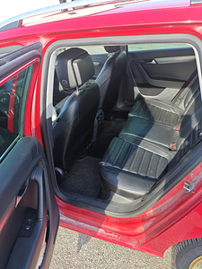 VW Passat (9 фото из 12)