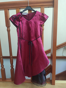 Kleit s.122-128 (2 foto / 3)