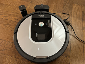 IRobot Roomba 965 (1 foto / 3)