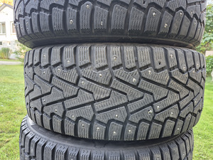 225/45R17 Naastrehvid talveks Pirelli (5 foto / 7)