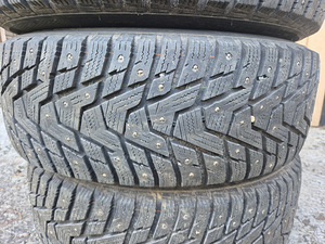 195/65R15 шипованные шины Hankook Rs2 на стальных дисках 5x112 (5 фото из 10)