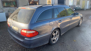 Mercedes-benz e240t avantgarde (4 foto / 6)