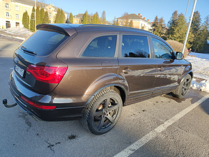 Audi Q7 S-line 176kw (12.2010) (6 foto / 14)