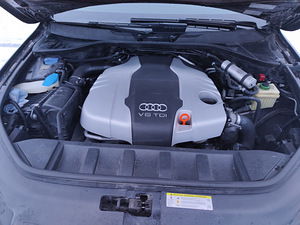 Audi Q7 S-line 176kw (12.2010) (4 foto / 14)