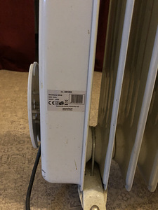 Kvaliteetne Konvektor-radiaator - Õlikütteseade (3 foto / 3)