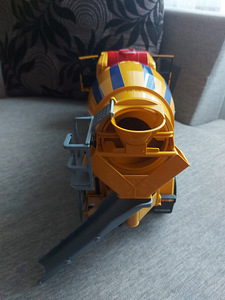 Bruder Scania seguauto (4 foto / 5)
