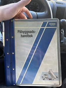 Scania Manual (1 foto / 3)