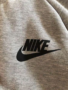Кофта nike для детей 12-13 лет (3 фото из 3)