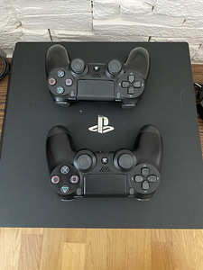 Playstation 4 Pro 1TB (1 фото из 2)