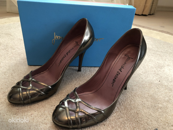 Müüa vähekasutatud nahast kingad ,st-24,6 cm (foto #1)