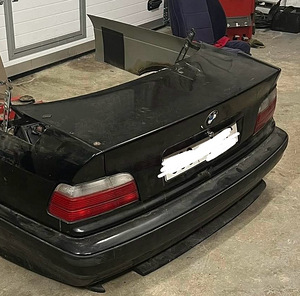 BMW e36 kupee pagasnikuluuk