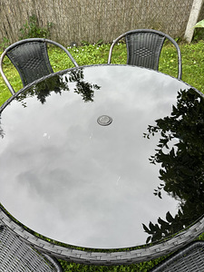 Suur laud terassile klaasist (2 foto / 6)