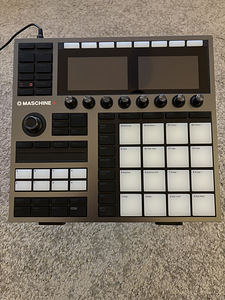 Native Instruments Maschine Plus (2 foto / 6)