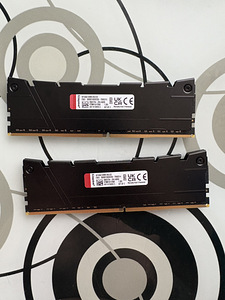 Kingston fury renegade 32gb kit of 2 (2 foto / 3)
