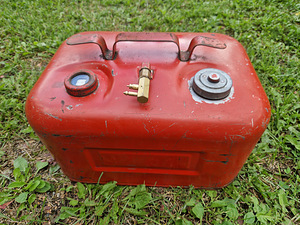 Yamaha 40HP (2 foto / 9)