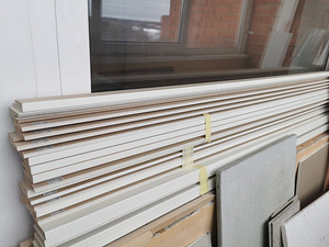 Плинтуса / PÕRANDALIIST MDF 18X80X2440MM VALGE SILE (1 фото из 3)