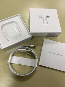 Apple AirPods (оригинал) (2 фото из 2)
