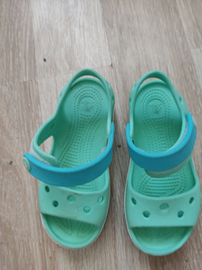 Сандалии crocs c 10. (2 фото из 2)