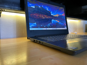 Lenovo V330 (i5-8250U - 8GB - 120GB SSD) 3h aku! (3 foto / 7)