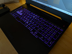 Asus TUF Gaming F15 (i5-10300H,32GB RAM,512GB SSD,GTX1650) (2 foto / 6)