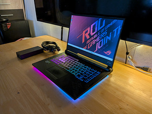 ASUS ROG Strix G15 (i7-10750H,RTX 2070 8G,512G,16G,144HZ) (1 foto / 5)