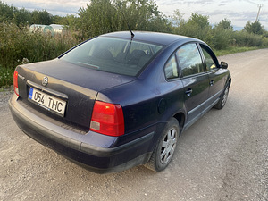 Volkswagen Passat (3 foto / 6)