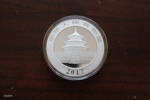 Панда СЕРЕБРЯНАЯ монета 2017 (Китай) (фото #2)