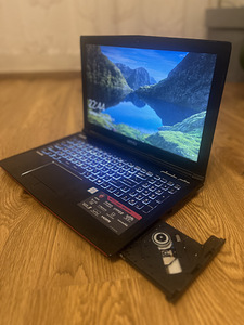 Laptop msi ms-16J (3 foto / 5)