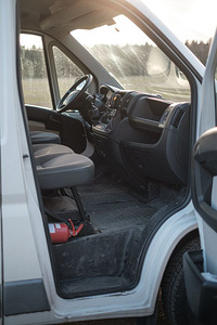 Kaubik Peugeot Boxer 2.2 TDI 81kW (7 foto / 10)