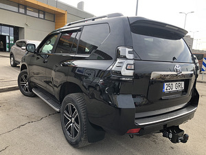 Продам Toyota Land Kruzer (1 фото из 1)