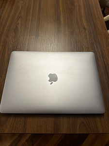 Apple Macbook Pro 2020 13", i5, 512gb, 8gb RAM SWE (2 foto / 2)