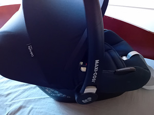 Maxi cosi cabriofix i-size turvahäll (2 foto / 4)