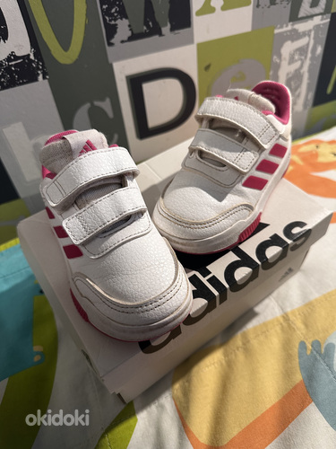 Adidas s. 24