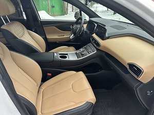 Hyundai Santa Fe Calligraphy 4WD 8DCT 2.2 CRDI (8 foto / 15)