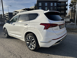 Hyundai Santa Fe Calligraphy 4WD 8DCT 2.2 CRDI (5 foto / 15)