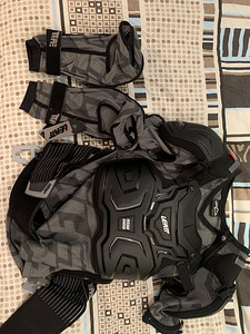 Leatt Adventure Body Protector Black L/XL(enduro/motocross) (1 foto / 3)