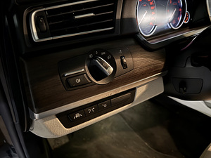 BMW 740d (9 фото из 15)