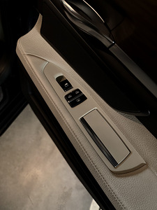 BMW 740d (11 фото из 15)