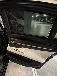 BMW 740d (15 фото из 15)