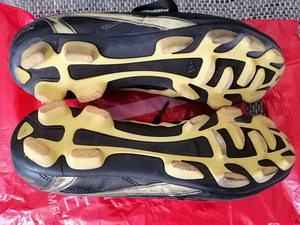 Бутсы Adidas(42), Nike(42,5) (2 фото из 6)
