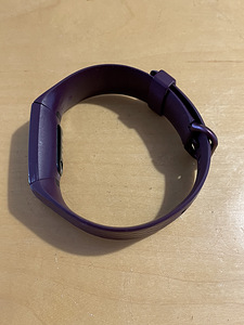 Fitbit charge 4 (б/у) (4 фото из 7)