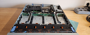 Dell R730 LFF 16 + 2 SFF Server (3 фото из 9)