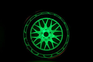 Светящаяся краска Нокстон для тюнинга авто